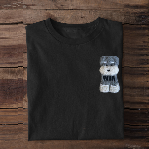 シュナウザ―雑貨　ｔシャツ　かわいい5匹のシュナウザー刺しゅう　ハイポーズ　犬雑貨　男女兼用　ドッグイベント　プレゼント　誕生日　転勤 犬グッズ Tシャツ いぬ シュナウザー dog DOG 刺繍 名入れ tシャツ 全商品 DIVA CLOSET